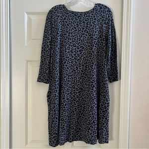 NWT SUPER COMFY leopard swing dress. Size Medium. Pockets!